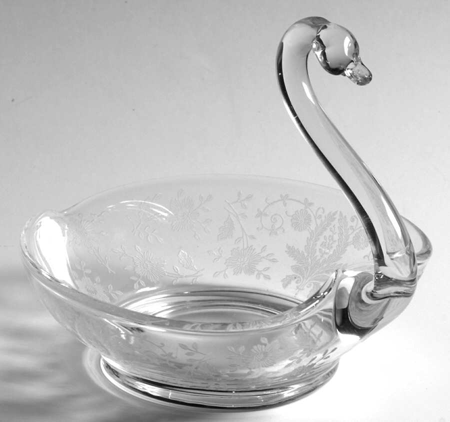 Prelude (Long Stem, Rippled Bowl) 6" Swan Dish by Viking-1