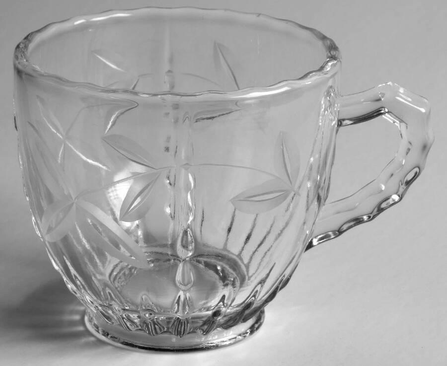 Leaf (Cut, Clear) Punch Cup by Viking-1