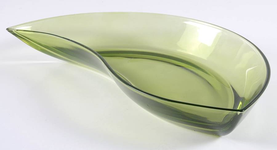 New Wave Move 11" Olive Green Oval Bowl by Villeroy & Boch-1