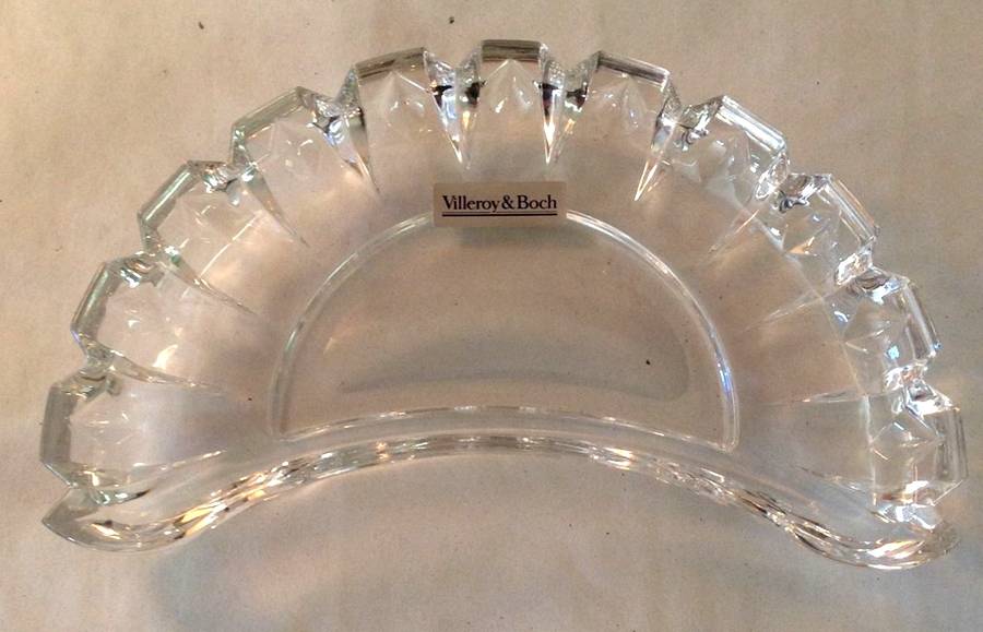 Tondo Crescent Salad Plate by Villeroy & Boch-1