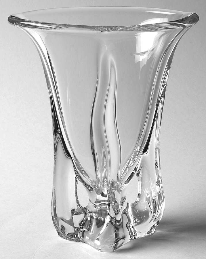 Giftware 9" Flower Vase by Vannes Le Chatel-1