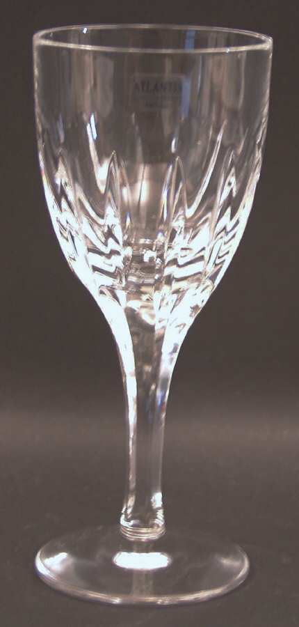 Castelo (Cut) Wine Glass by Vista Alegre-1