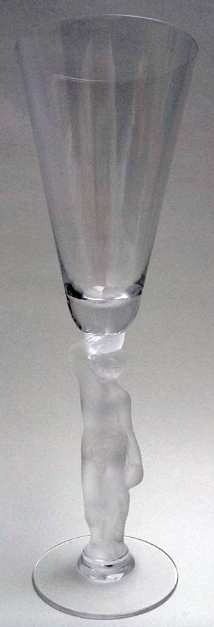 VLC9 Fluted Champagne by Vannes Le Chatel-1