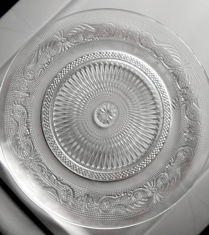 Soho Dinner Plate by Vanderpump Beverly Hills Glassware-1