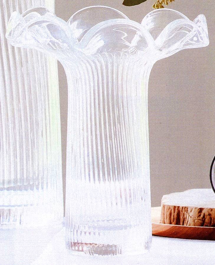 Hibiscus 10" Flower Vase by Vietri-1