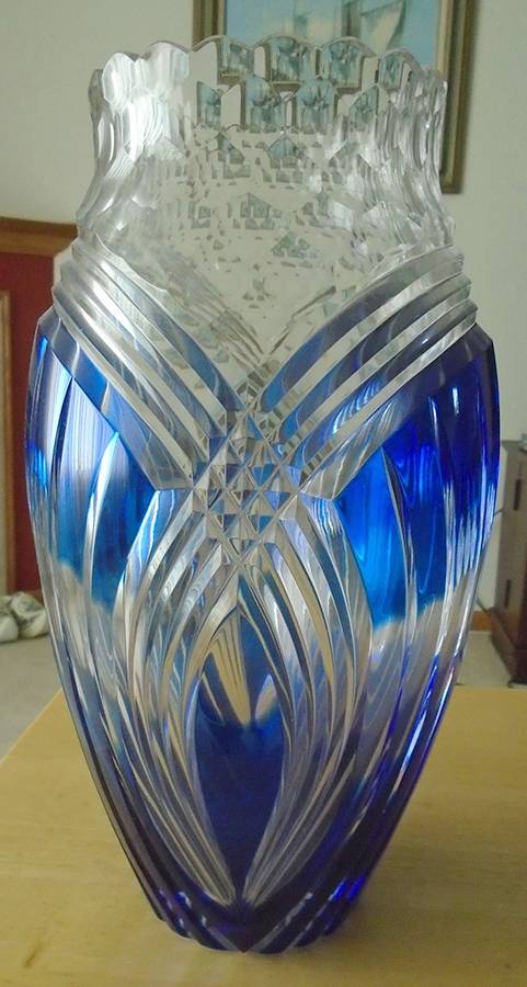 VAS87 11" Flower Vase by Val St Lambert-1