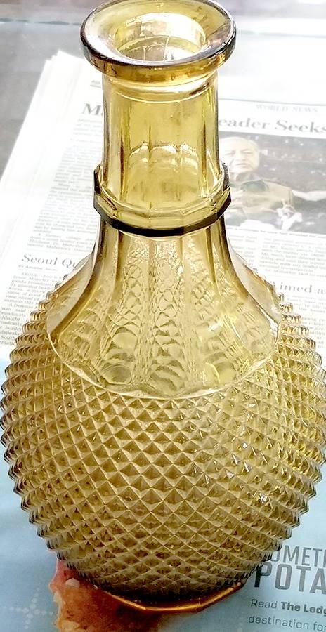 Bicos Amber Decanter No Stopper by Vista Alegre-1