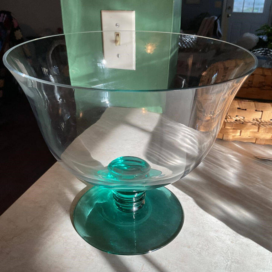 Bermuda Green 9" Salad Bowl by Waterford Crystal-1