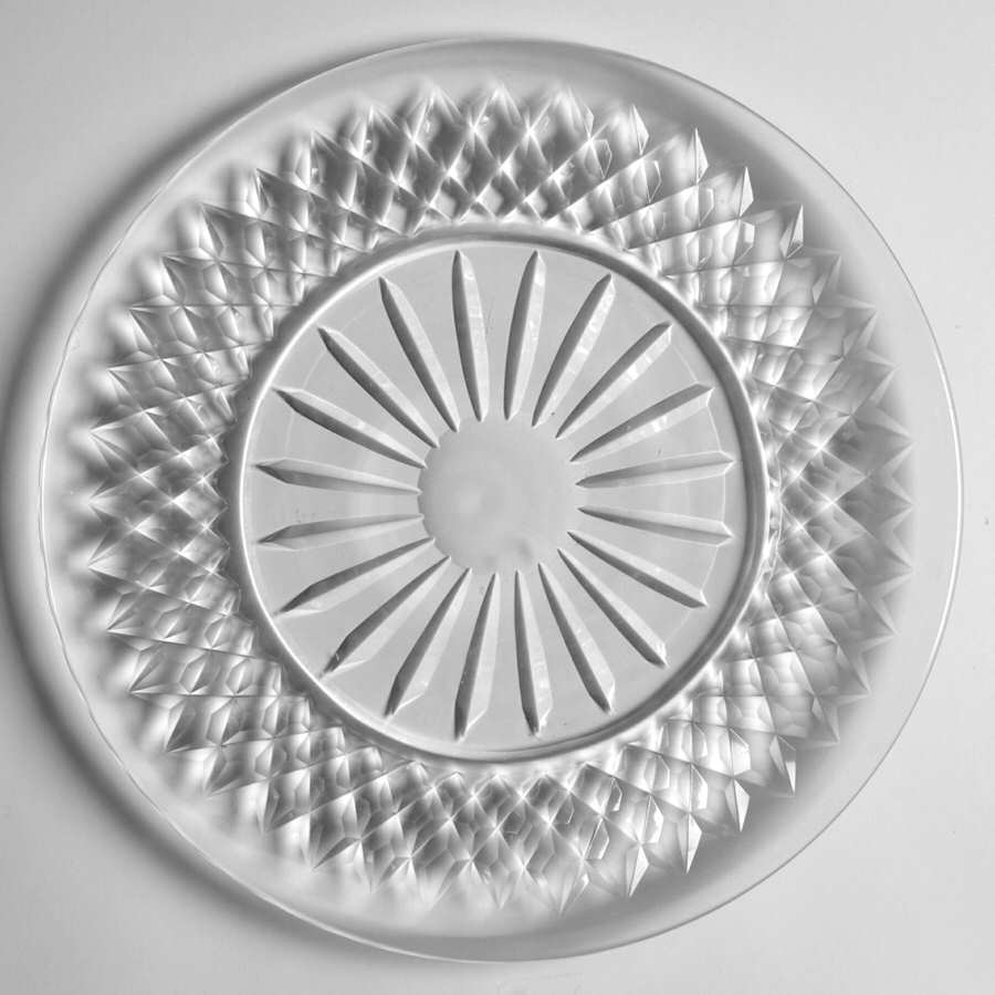 Maeve (Cut) Luncheon Plate by Waterford Crystal-1