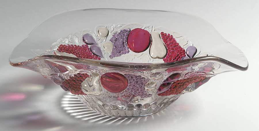 Della Robbia Flashed 12" Oval Bowl by Westmoreland-1