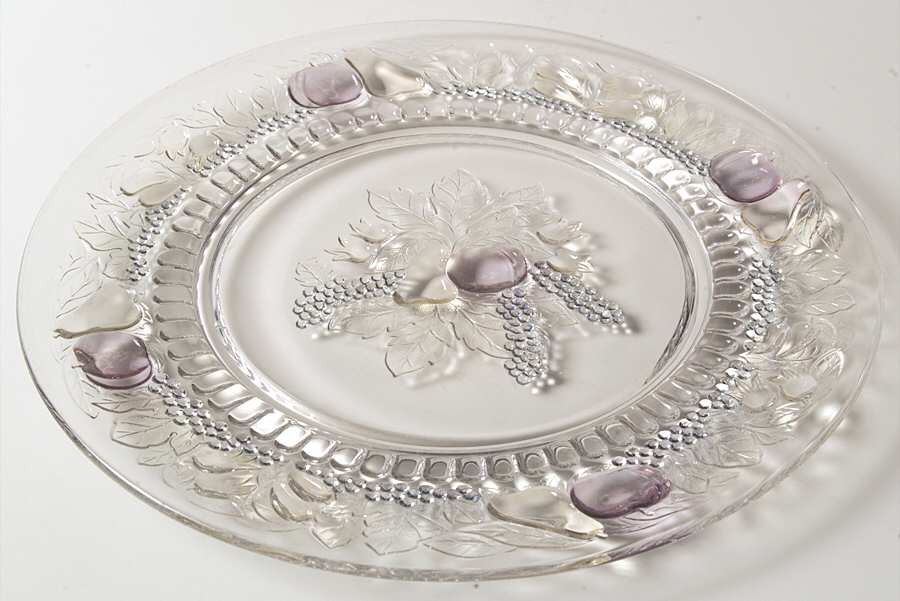 Della Robbia Flashed Dinner Plate by Westmoreland-1