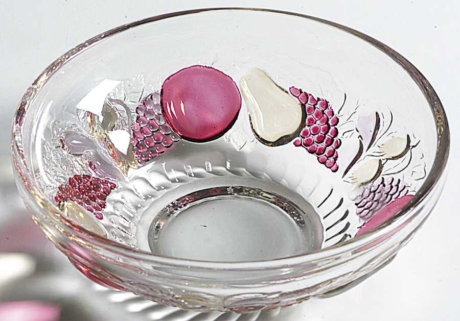 Della Robbia Flashed Finger Bowl by Westmoreland-1