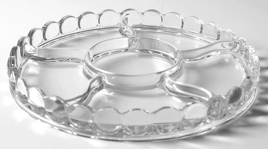 Thousand Eye Clear 9" Round 6 Part Relish by Westmoreland-1