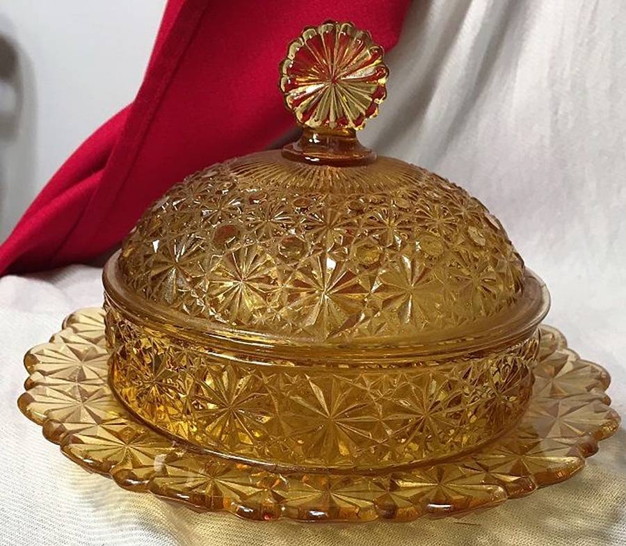 Daisy and Button Amber Honey Dish & Lid by L G Wright Glass-1