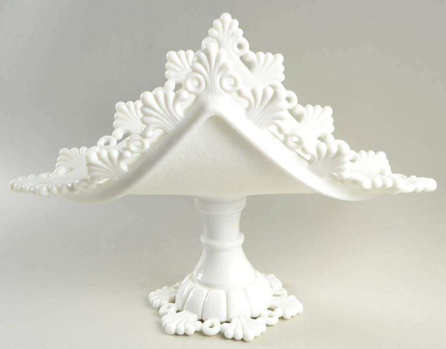 Ring and Petal Milk Glass Banana Stand by Westmoreland-1