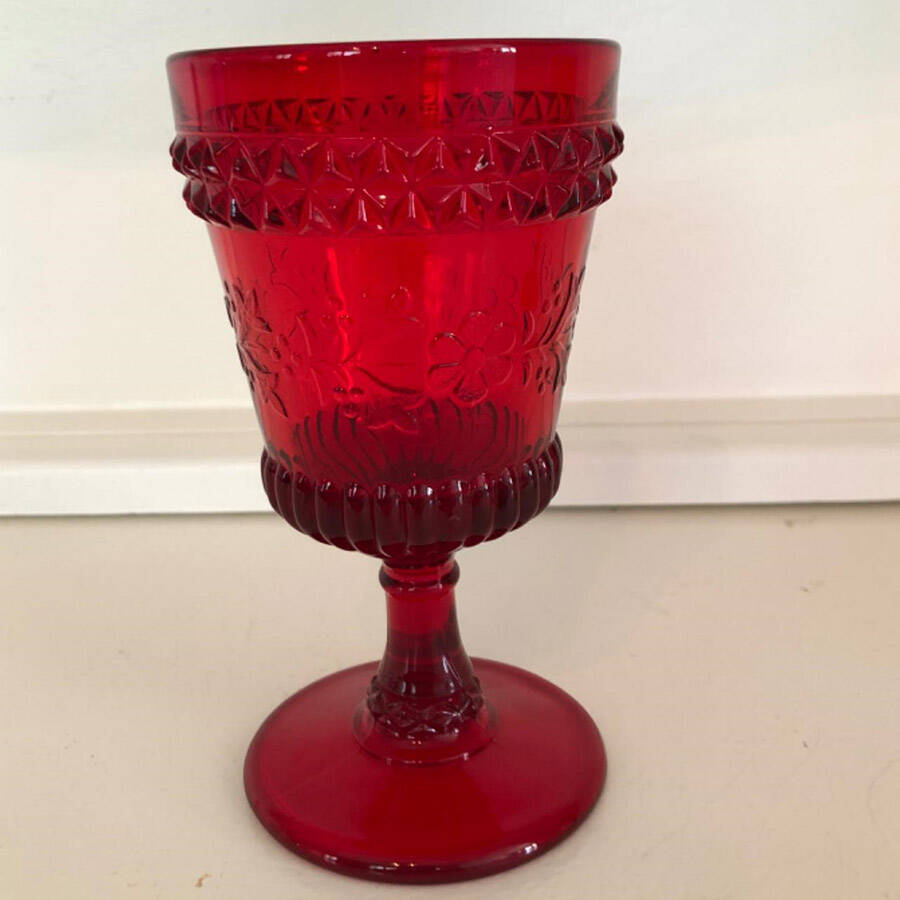 Wildflower Ruby Iced Tea by L G Wright Glass-1