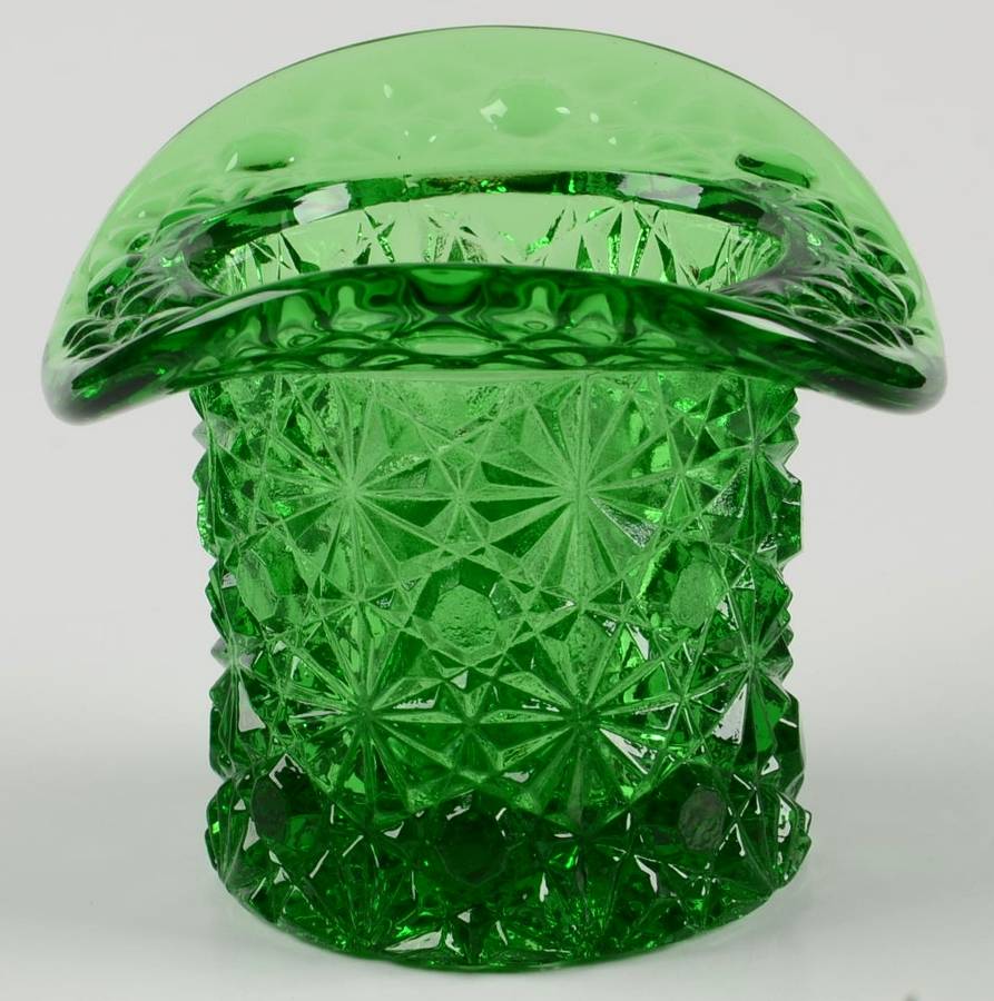 Daisy and Button Green 2" Topper (Top Hat) by L G Wright Glass-1