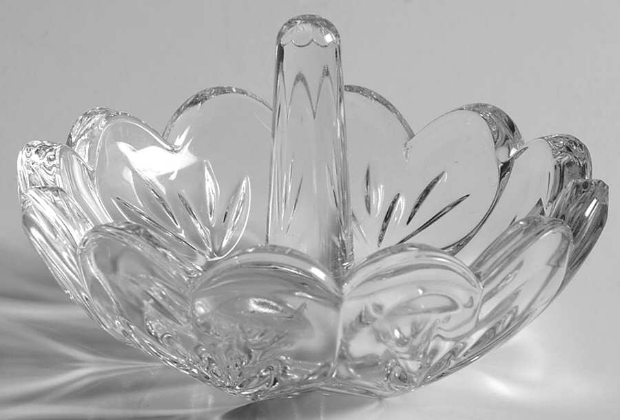 Sweet Memories Ring Holder by Waterford Crystal-1
