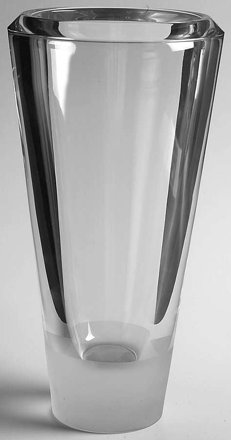 Illusion 10" Straight Vase by Wedgwood-1