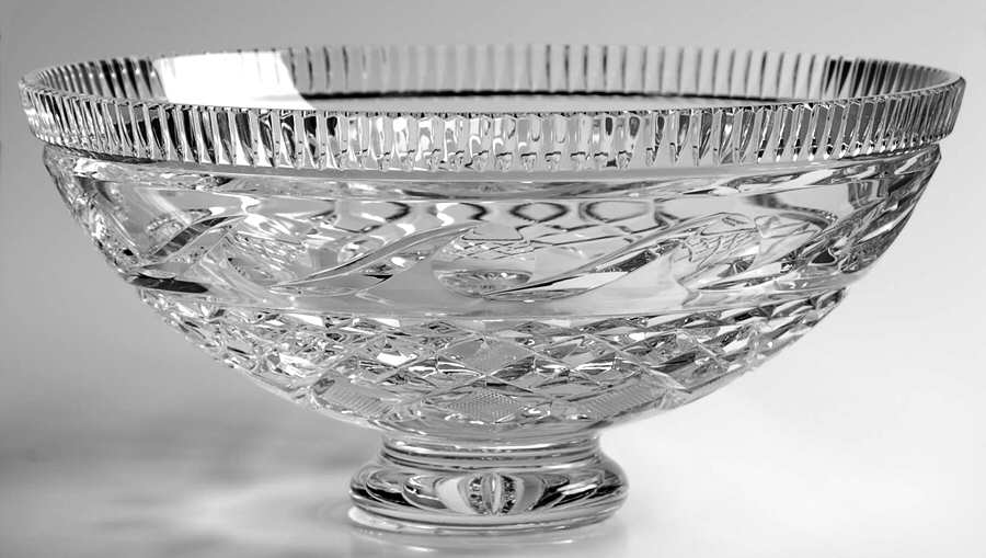 Romance of Ireland Collection 11" Ring of Kerry Round Bowl by Waterford Crystal-1