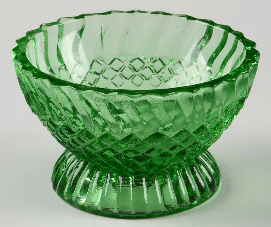 Jersey Swirl Clear Salt Dip by L G Wright Glass-1