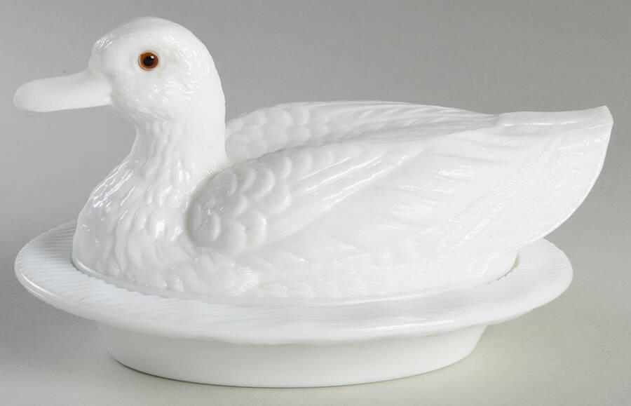 Animals & Figurines Oval Covered Duck Dish by Westmoreland-1