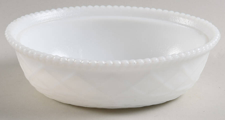 Animals & Figurines Hen on Nest No Lid by Westmoreland-1