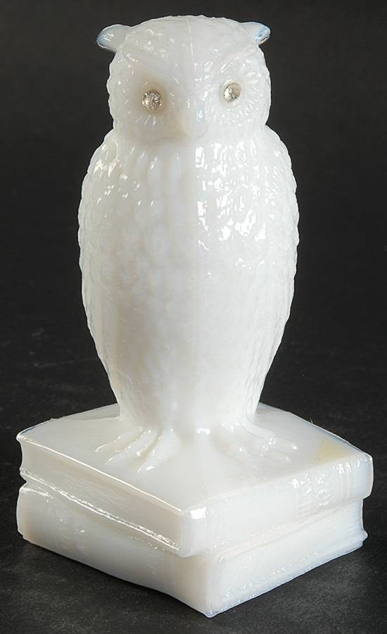 Animals & Figurines #OOB-1/10 Owl on Books by Westmoreland-1