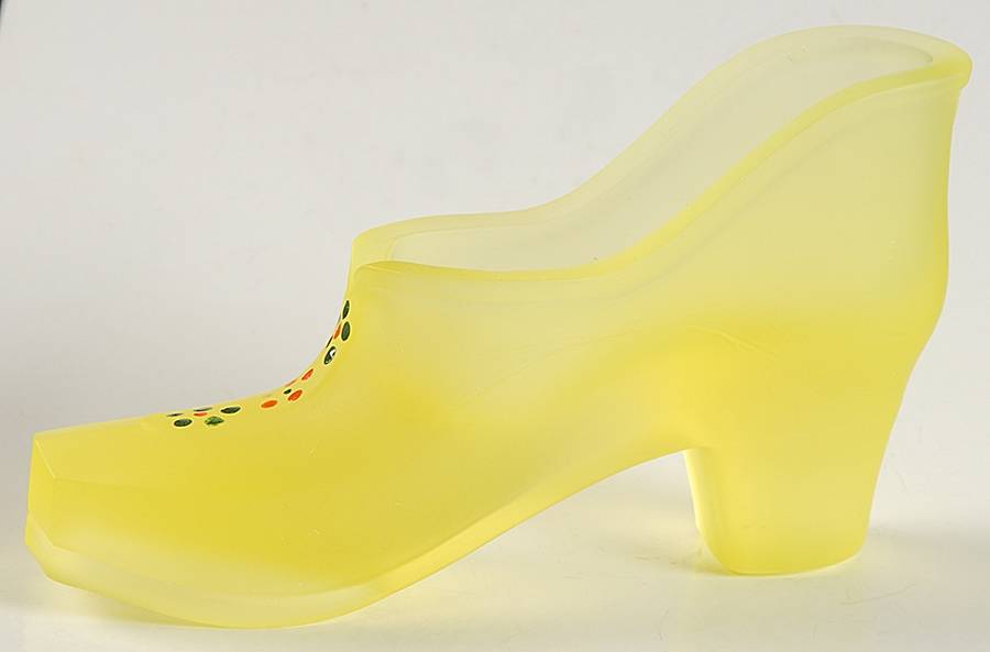 Animals & Figurines #GS-1 Grandma's Slipper by Westmoreland-1