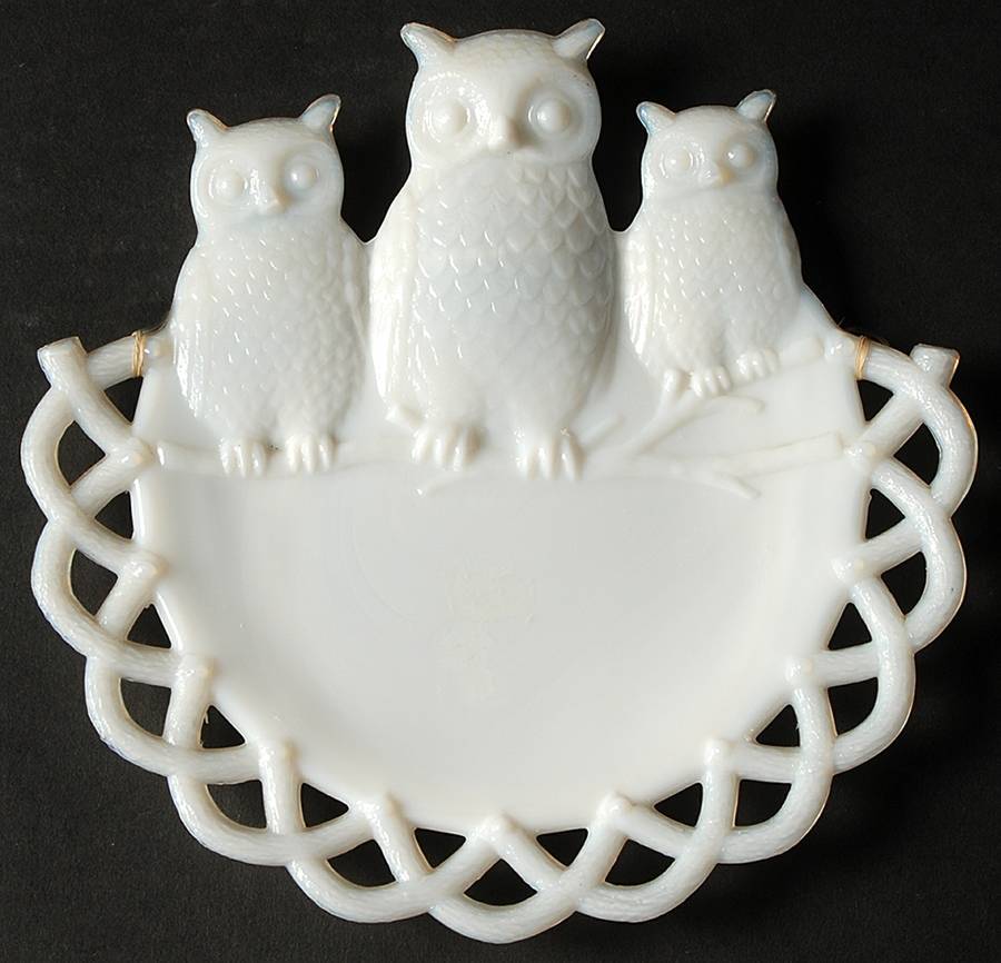 Animals & Figurines 7" Owl Plate by Westmoreland-1