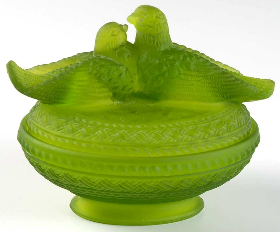 Animals & Figurines #LB-1 Lovebirds Covered Dish by Westmoreland-1