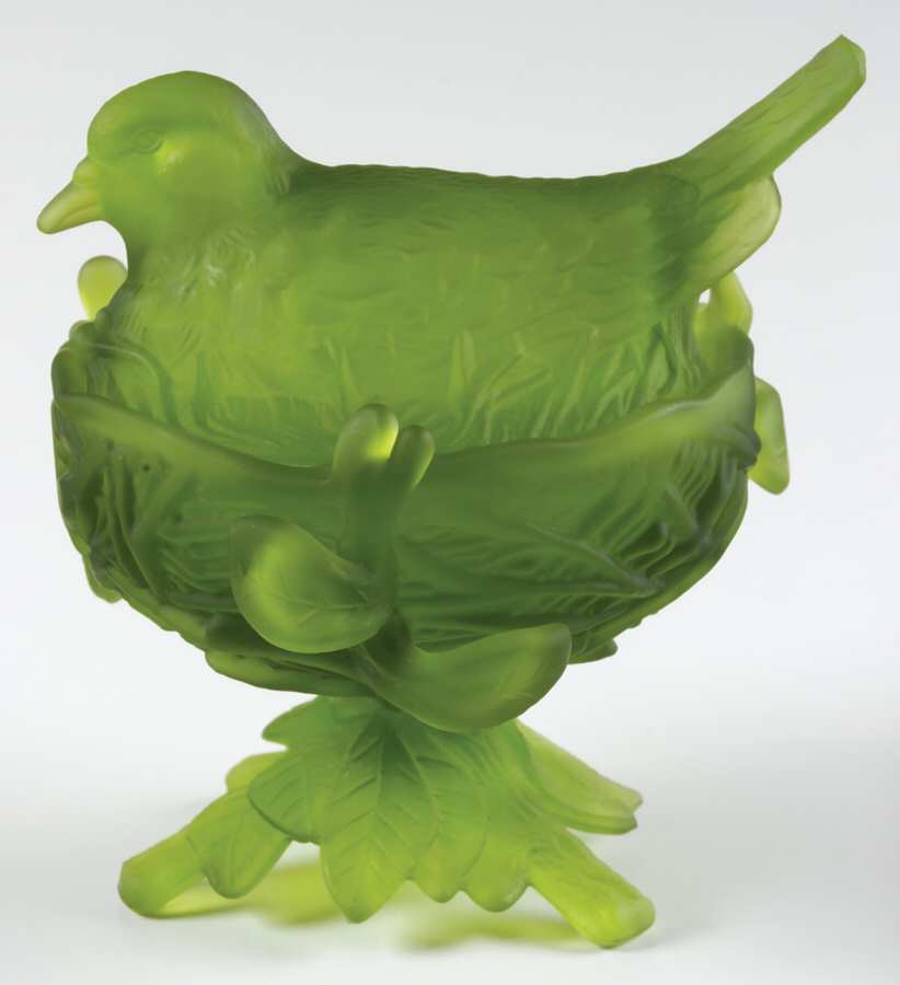 Animals & Figurines Robin Nest with Lid-Mist Green by Westmoreland-1