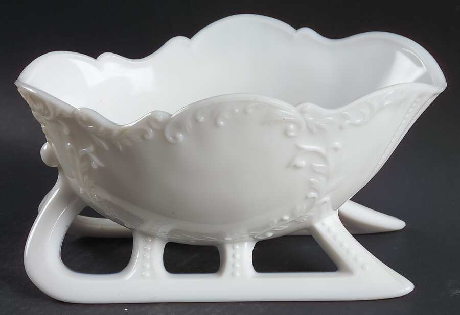 Animals & Figurines Large Sleigh Bowl by Westmoreland-1
