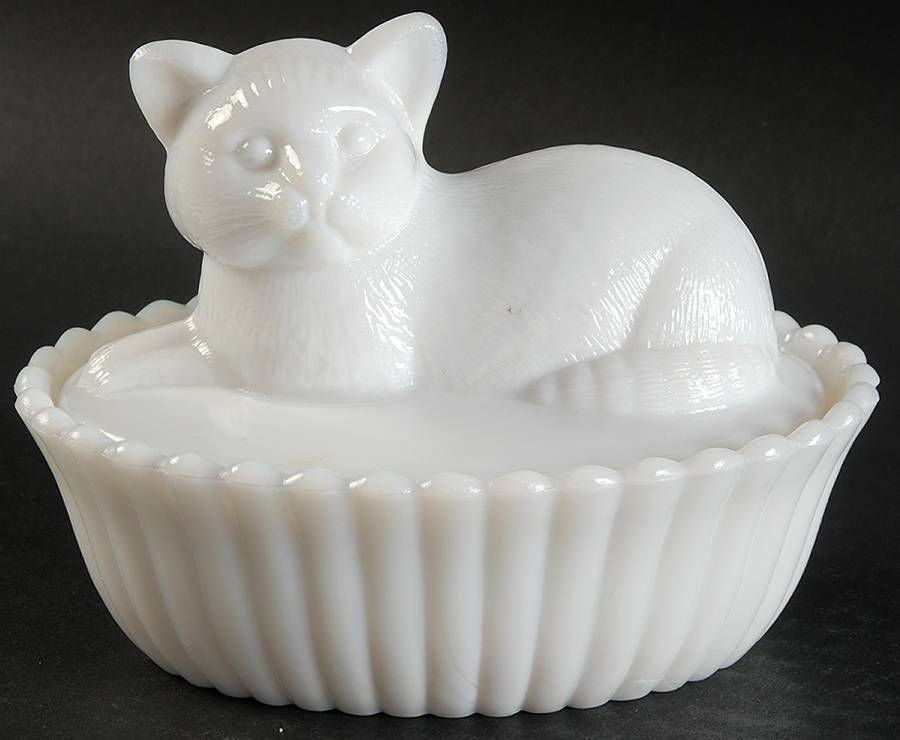 Animals & Figurines #CT-2 Cat on Ribbed Base by Westmoreland-1