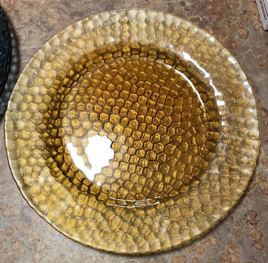 Honeycomb Dinner Plate by Winterthur-1