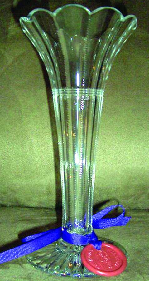 Inez 9" Flower Vase by William Yeoward-1
