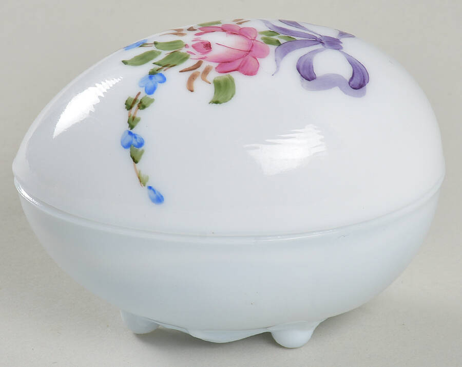 Roses & Bows (2 Piece) Blown Egg Box by Westmoreland-1