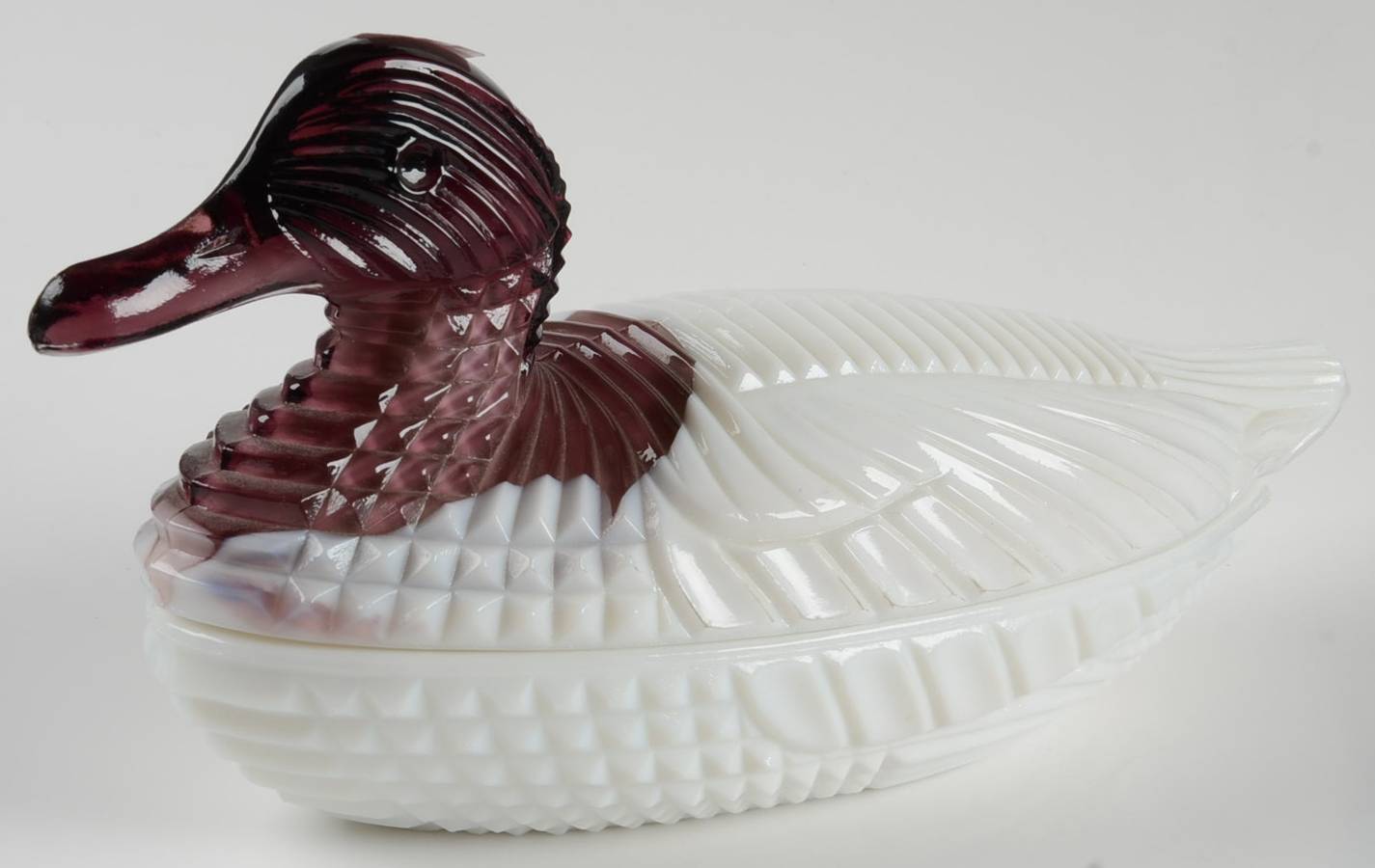 Animals & Figurines Purple Slag Atterbury Duck Box & Lid by L G Wright Glass-1
