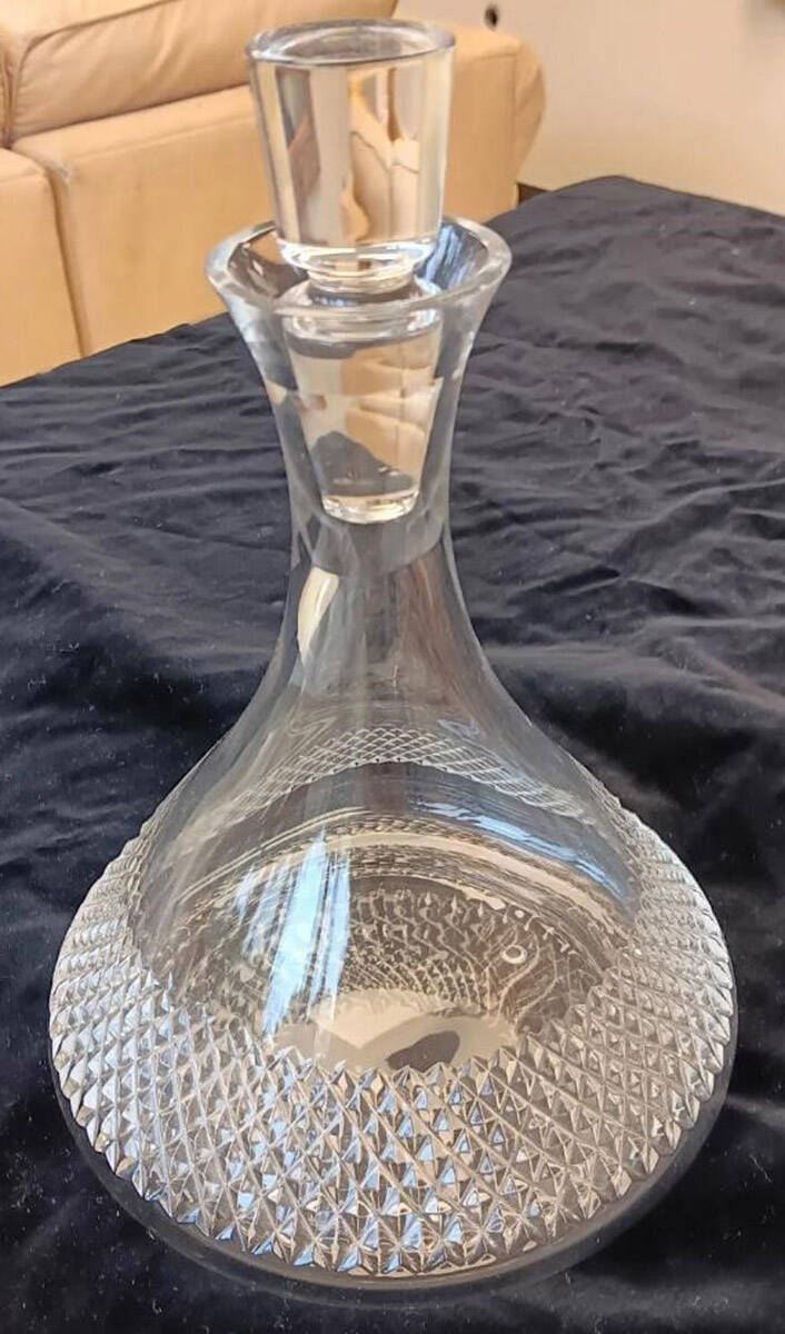 Clear Cut Decanter & Stopper by Waterford Crystal-1