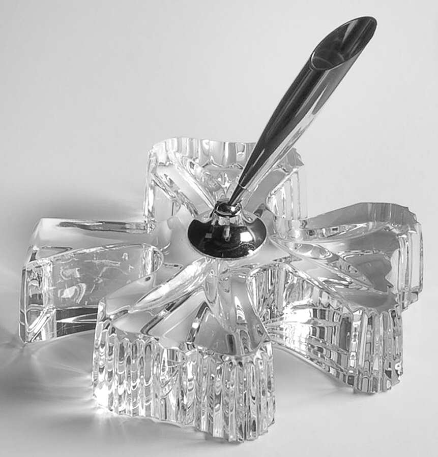 Desk Sets Shamrock Shape Pen Holder by Waterford Crystal-1