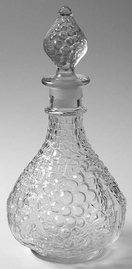 Grape Clear Decanter & Stopper by L G Wright Glass-1