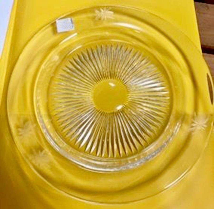 Buzzy Rosa 8" Salad Plate by William Yeoward-1