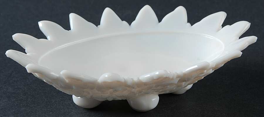 Leaf Milki Glass 6" Footed Mint Dish by Westmoreland-1