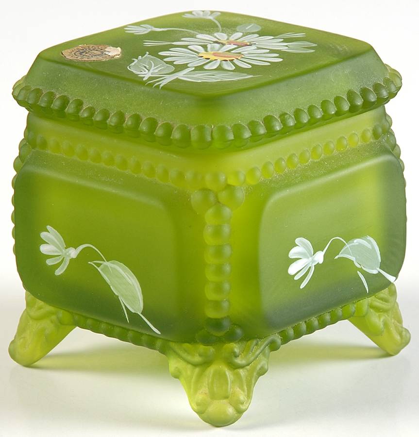 Daisy Decal Green Mist Victorian Trinket Box & Lid by Westmoreland-1