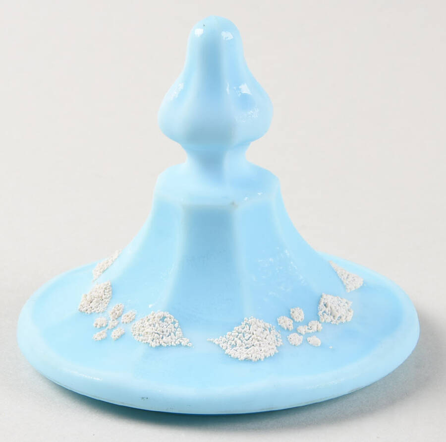 White Beaded Bouquet-Blue Mist Lid for Candy Jar by Westmoreland-1