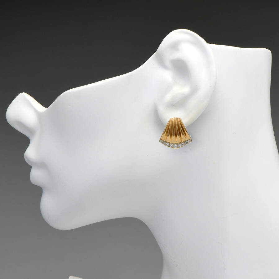 14KY Diamond(0.25) Ribbed Fan Earrings-3