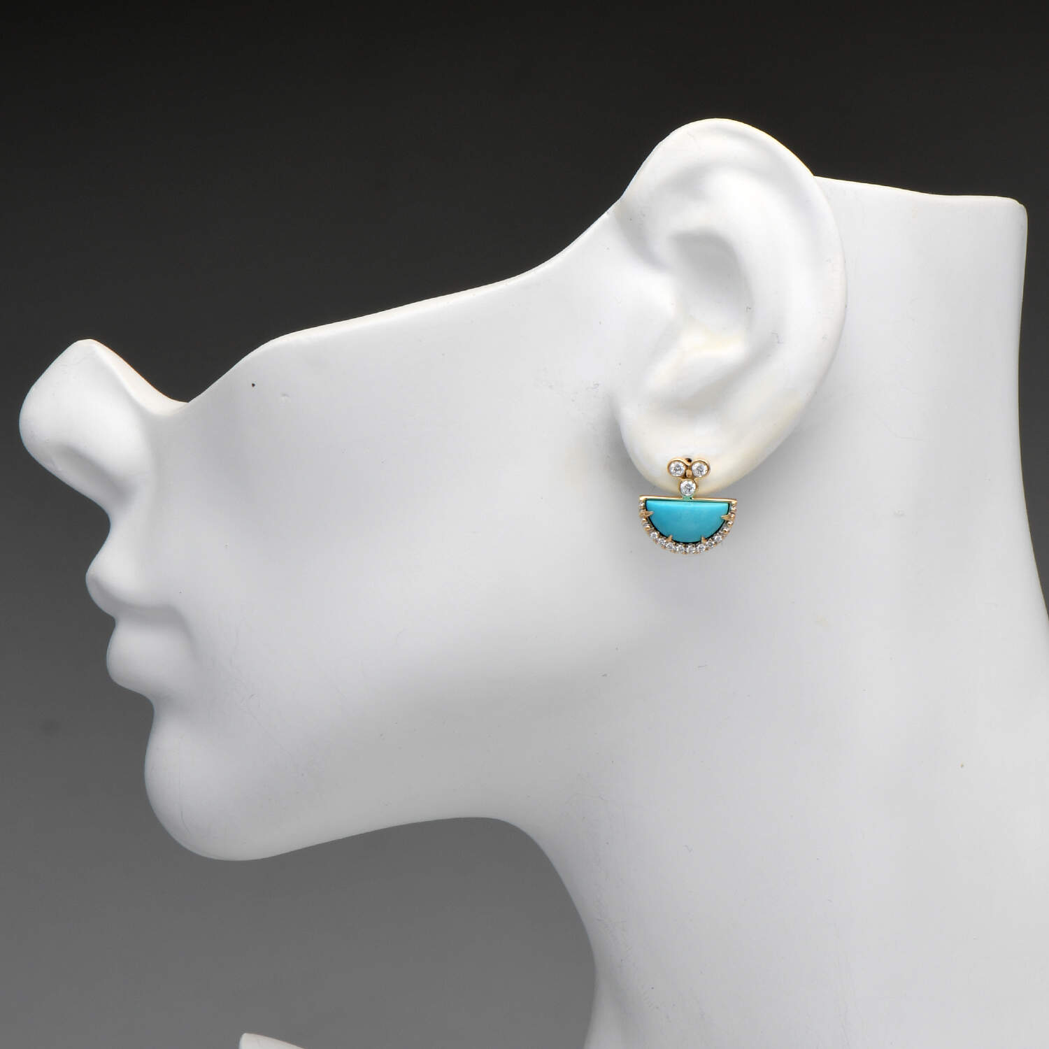 18KY Turquoise(3.02) & Diamond(0.36) Half Moon Earrings-3