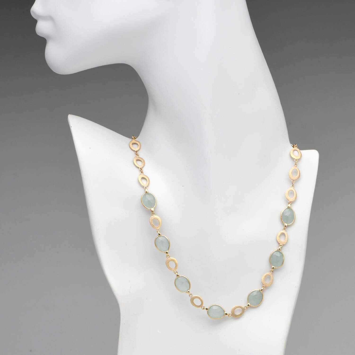 14KY Textured Chalcedony(19.25) Circle Necklace-3