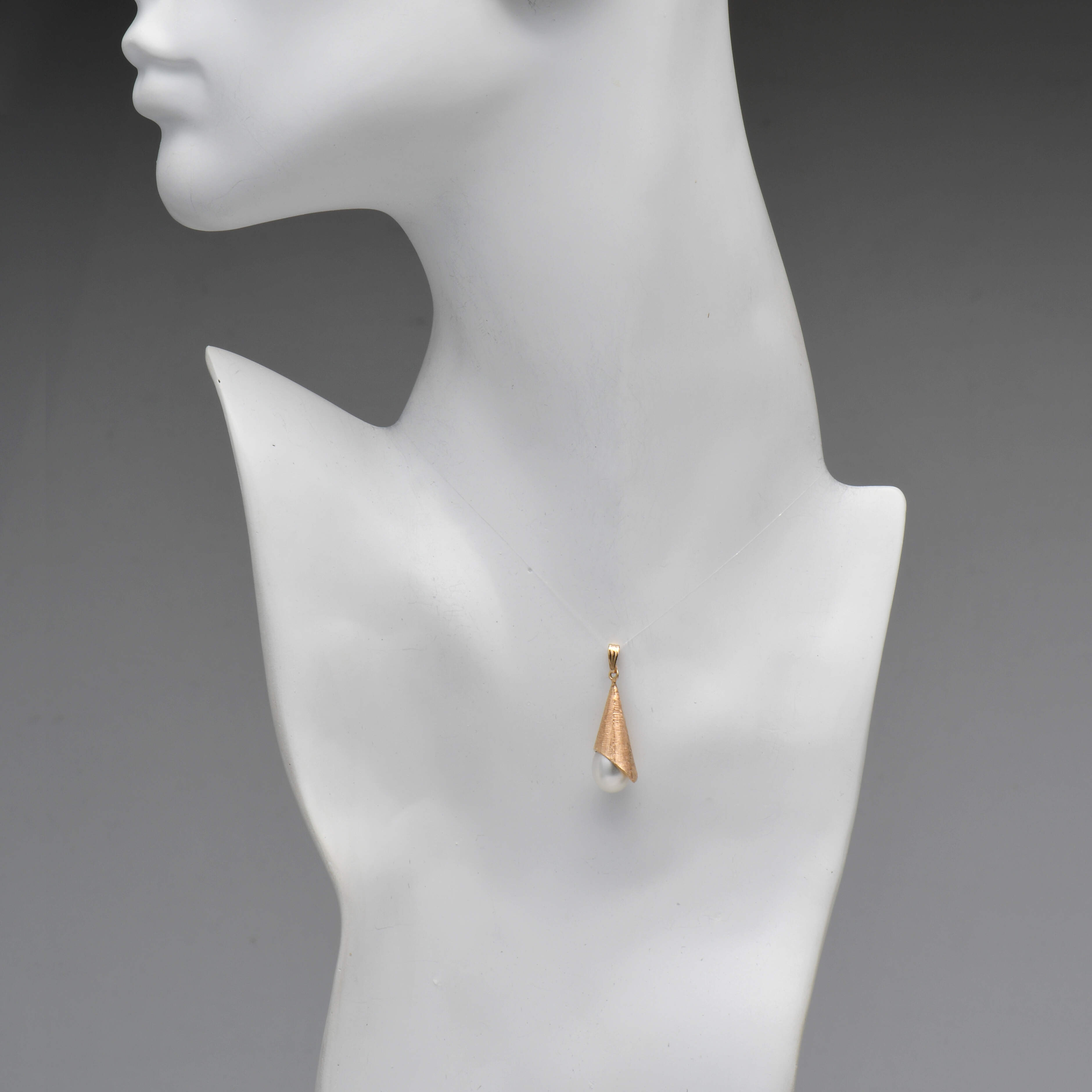 14KY Textured Pearl(9.35 mm) Capped Drop Pendant-3