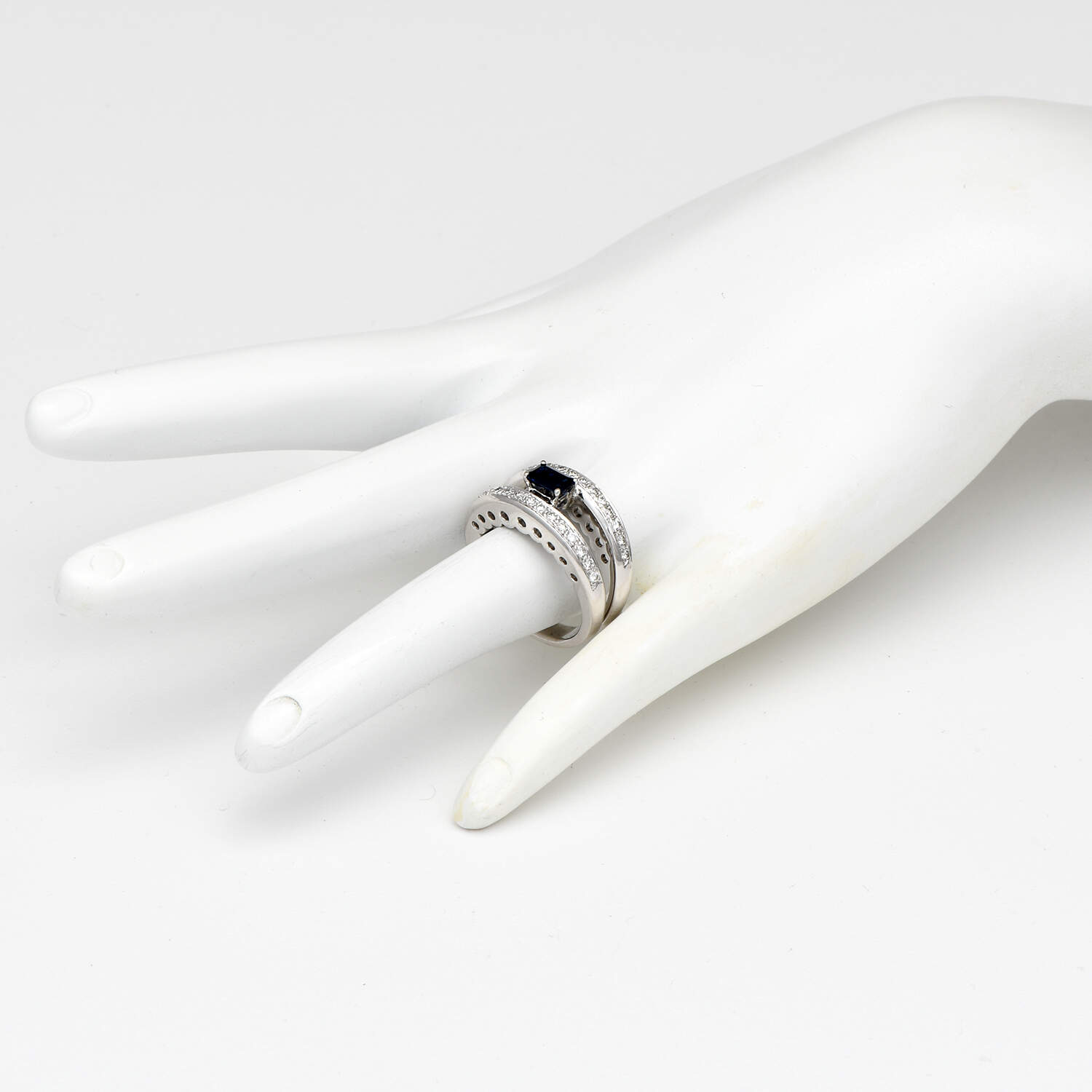 18KW Sapphire(1.19) & Diamond(0.45) Ring-5
